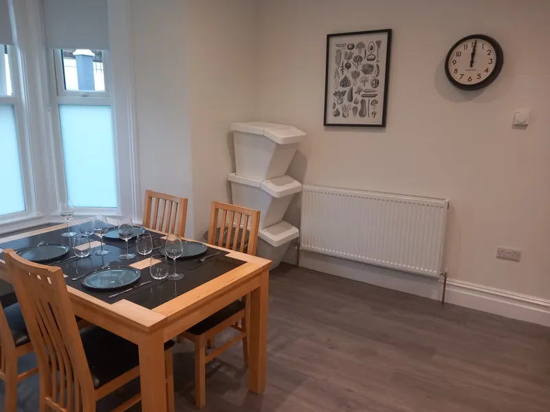 The Residence Dartmouth - Communal Kitchen & Dining Hub #10