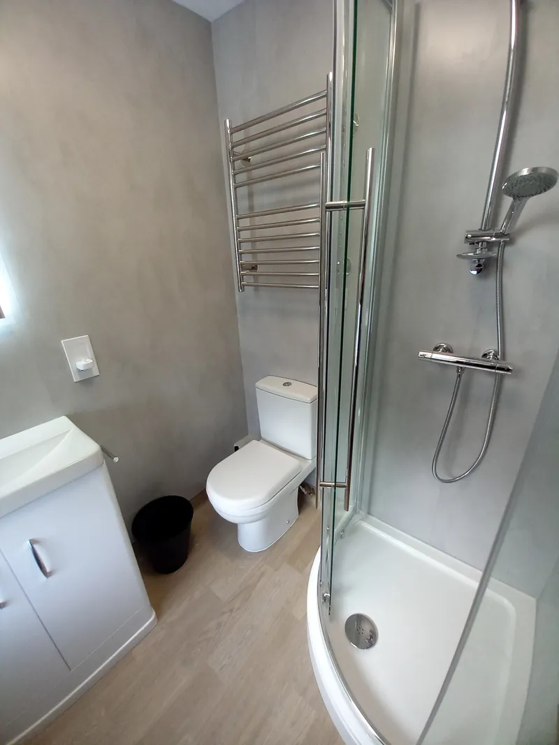 The Residence Dartmouth - Room 4 (En-Suite) Detail #11