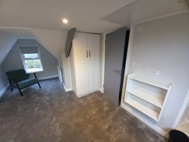 The Residence Dartmouth - Room 5 (En-Suite) Detail #15