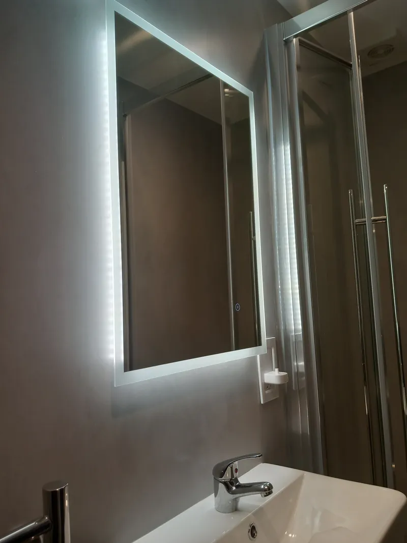 The Residence Dartmouth - Room 5 (En-Suite) Detail #34